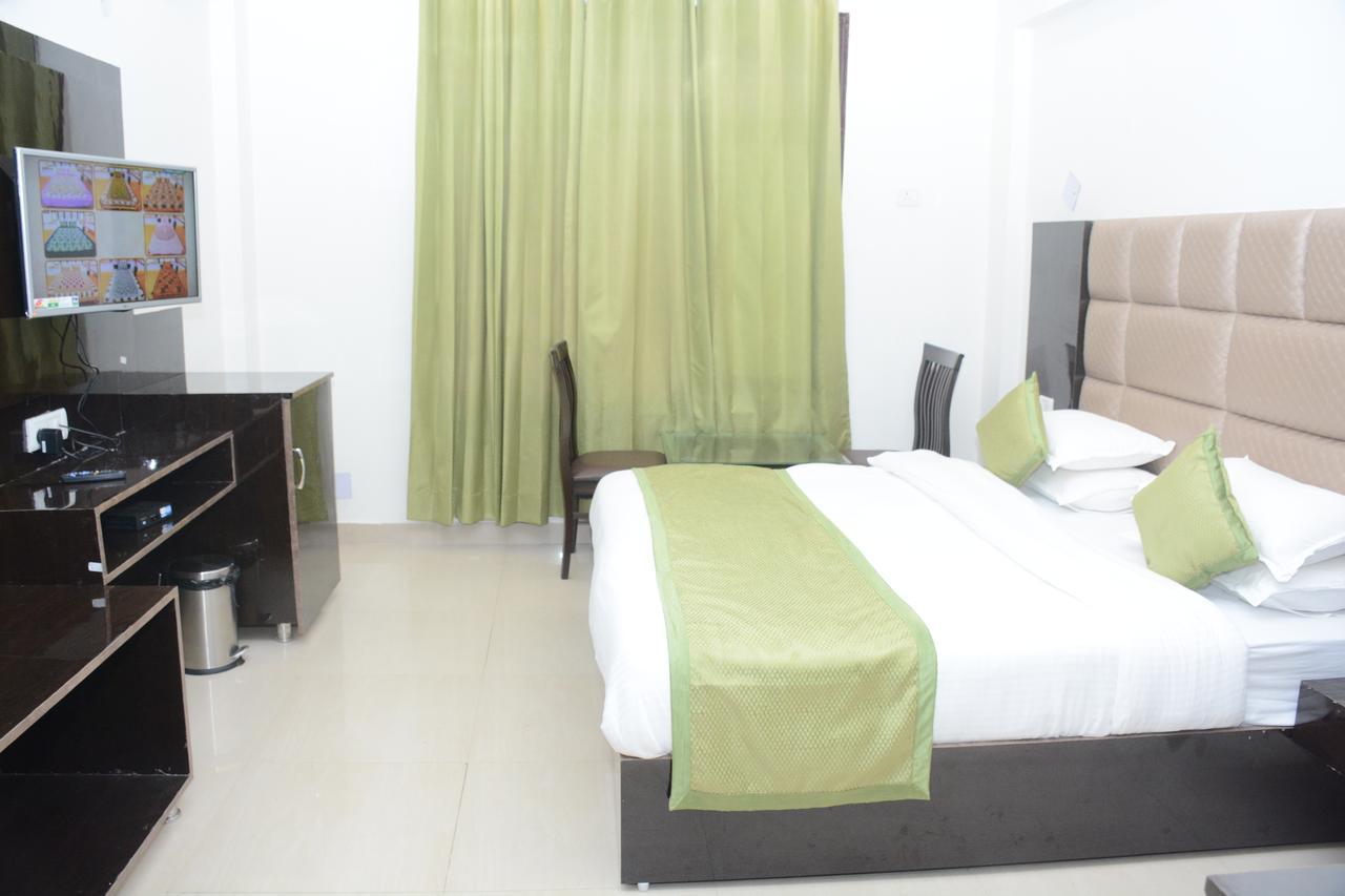 Hotel Mount View Katra  Bagian luar foto