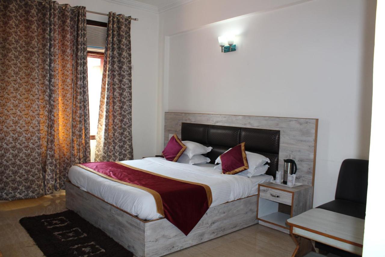 Hotel Mount View Katra  Bagian luar foto
