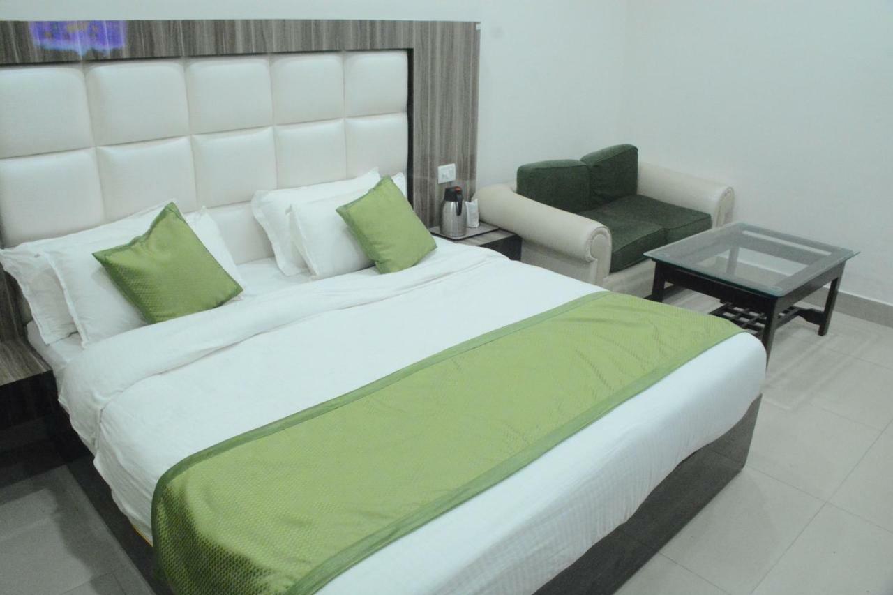 Hotel Mount View Katra  Bagian luar foto