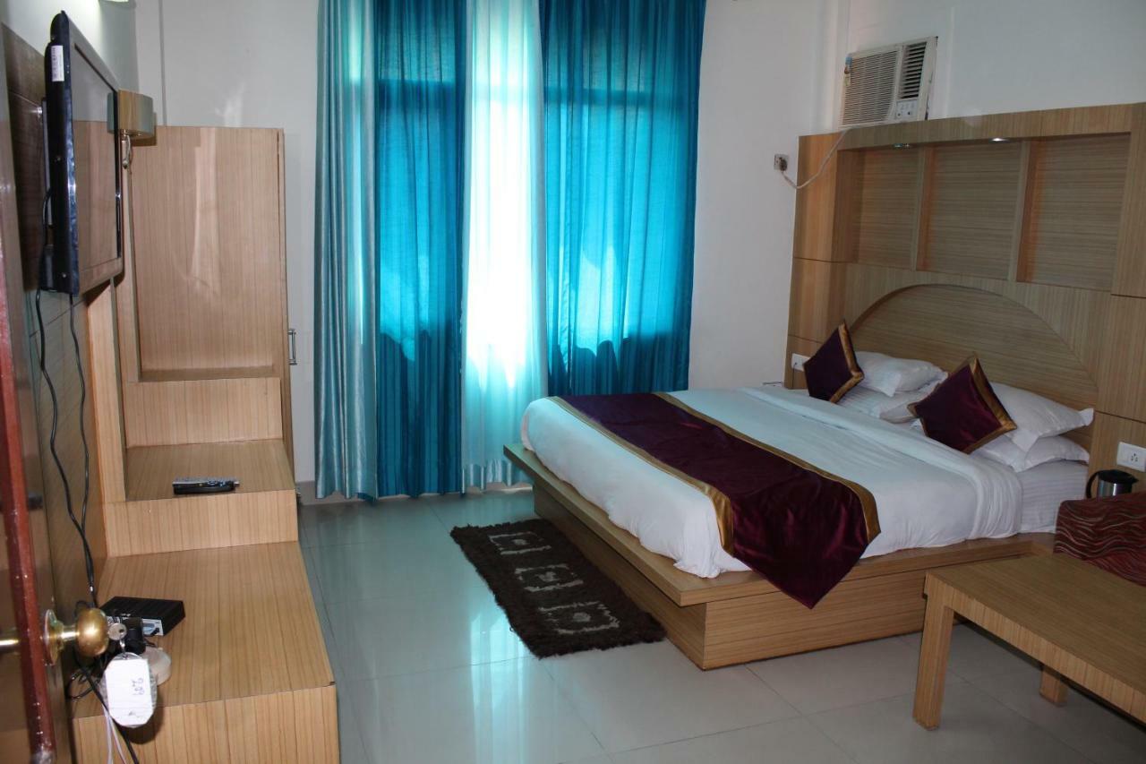 Hotel Mount View Katra  Bagian luar foto