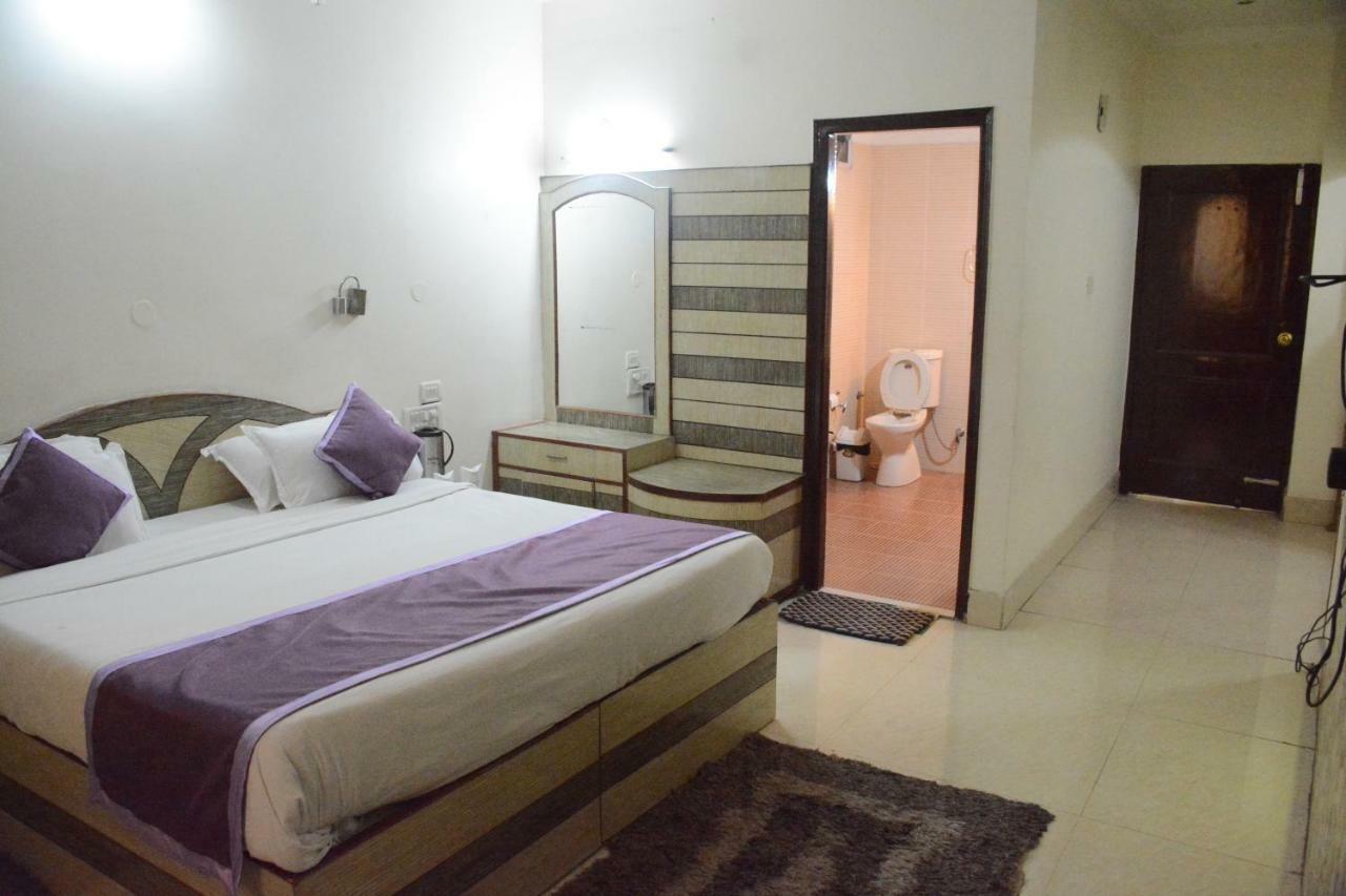 Hotel Mount View Katra  Bagian luar foto